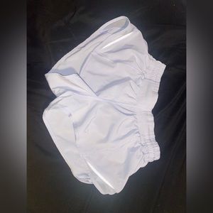 Lululemon Hotty Hot Shorts 2.5” Seams.